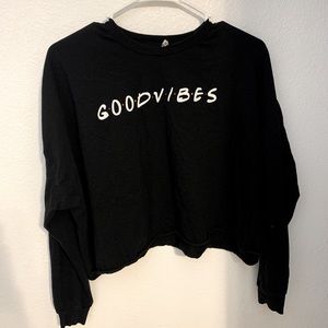 Good vibes/Friends cropped long sleeve